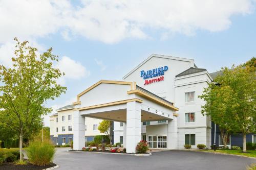 a rendering of a hotel with a parking lot at Fairfield Inn & Suites Worcester Auburn in Auburn