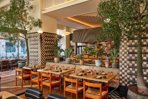 Downtown Los Angeles Proper Hotel, a Member of Design Hotels photo 29