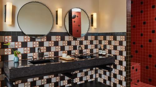 Downtown Los Angeles Proper Hotel, a Member of Design Hotels photo 54