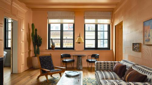 Downtown Los Angeles Proper Hotel, a Member of Design Hotels photo 53
