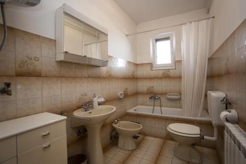 Apartments with parking space Rovinj - 20535