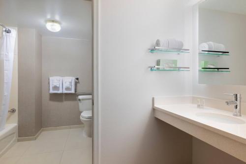 Ένα μπάνιο στο Residence Inn by Marriott Williamsburg
