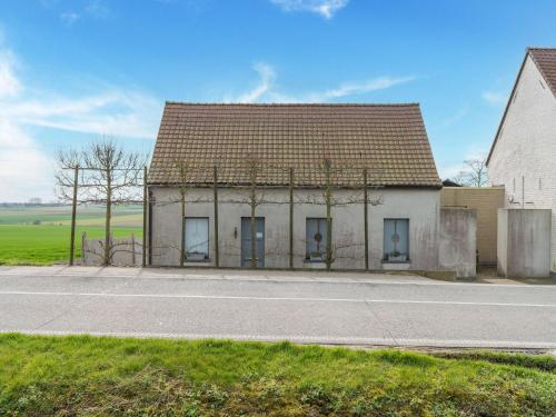 Welcoming Holiday Home in Ploegsteert with Sauna and Hot Tub