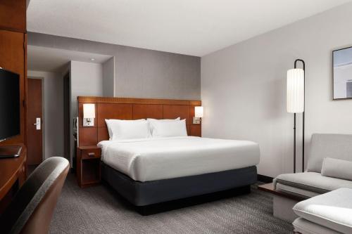 Courtyard by Marriott Washington Capitol Hill/Navy Yard Image