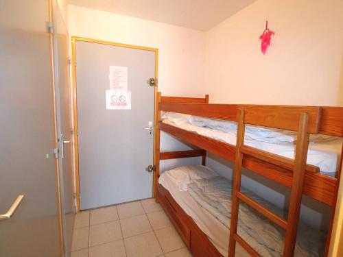 Appartement T2 Climatisé, Grande Terrasse, Piscine, Proche Plage, Idéal Famille
