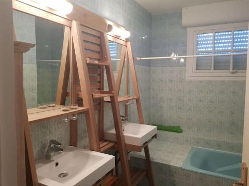 Kúpeľňa v ubytovaní Villa de famille 15 couchages