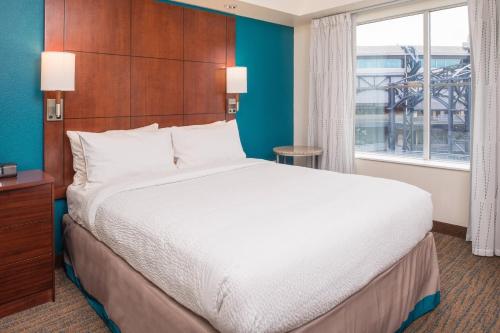 Residence Inn Pittsburgh North Shore Image