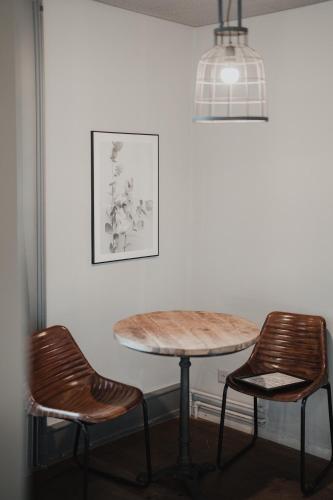 Un lugar para sentarse en No8 Boutique Hotel - self check in