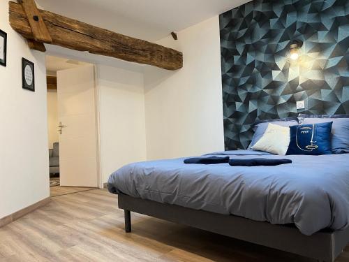 Photo de la galerie de l'établissement Girouette #3 étoiles #1 à 6 personnes #kingsize #netflix, à Bresdon