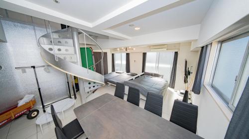 Voodi või voodid majutusasutuse メルシアター鈍色の風・最上階デザイナーズルーム toas