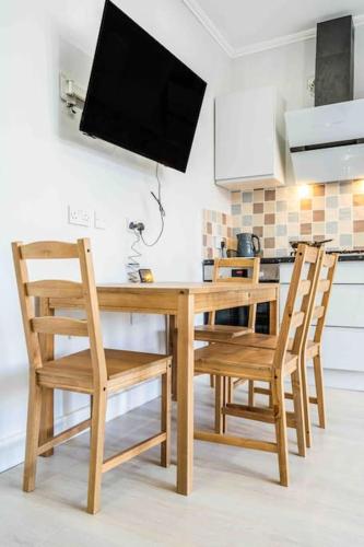 Beautiful flat with free parking photo 18
