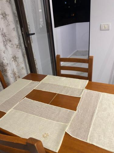 Gambar di galeri bagi E&B Cosy Apartment di Tiranë