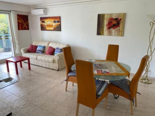 3P, Cannes, Domaine securise, Piscine, Tennis, Golf, 3 Etoiles
