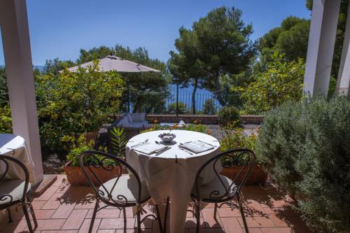 Gallery image of Hotel Villa Delle Meraviglie in Maratea