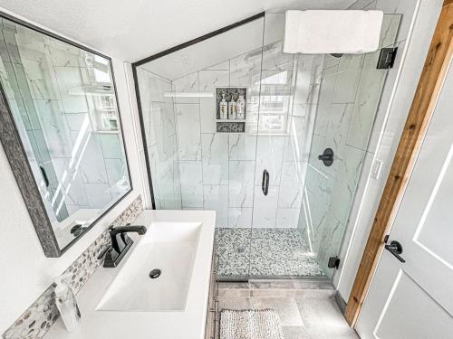 Koupelna v ubytování Ocean Views for days.......