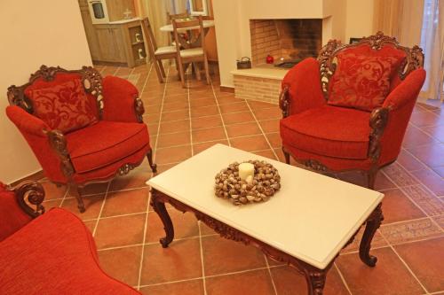 Χώρος καθιστικού στο Villa Konstantina