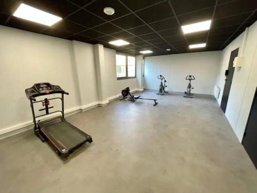 Fitness centrum a/nebo fitness zařízení v ubytování Nancy Brabois CHRU Studio 45 équipé refait à neuf