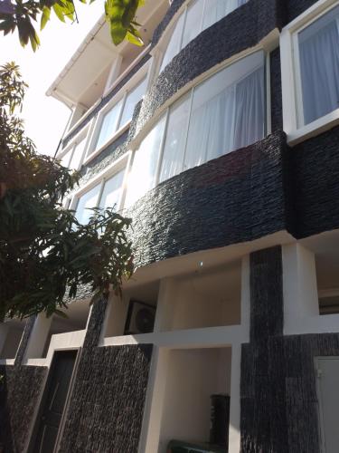 an external view of a building at Patty House Galapagos in Puerto Ayora