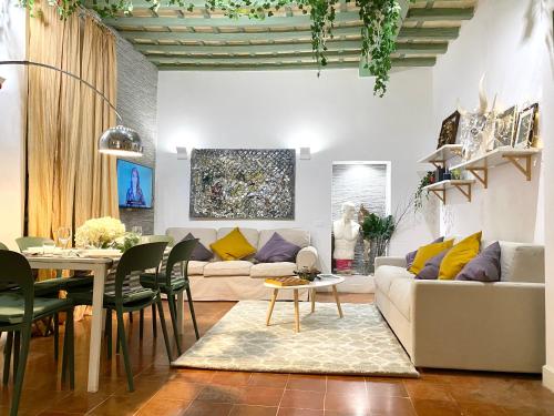 Χώρος καθιστικού στο Pantheon Ancient Rome Apartment