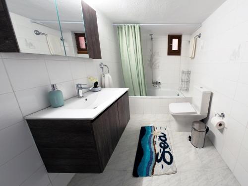 Kupatilo u objektu Indigo apartment, Nea Michaniona