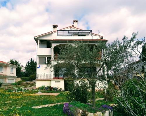 Το κτήριο όπου στεγάζεται  ο ξενώνας