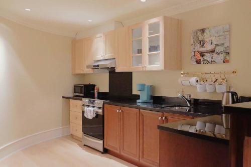 Tranquil And Spacious suite in Anmore – Photos 3