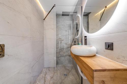 A bathroom at Bergantin Sea View Apartment