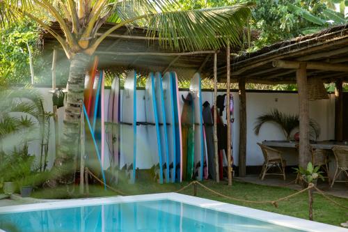 Πισίνα στο ή κοντά στο 7BD Surf House