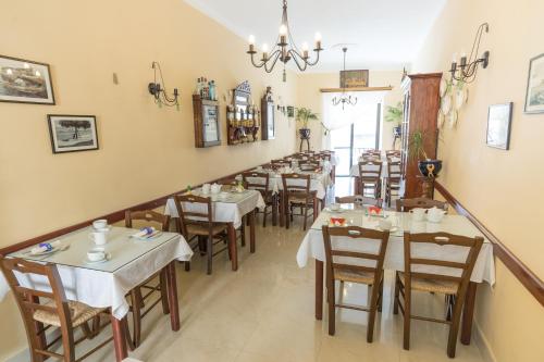 Restaurace v ubytování Lantern Stay