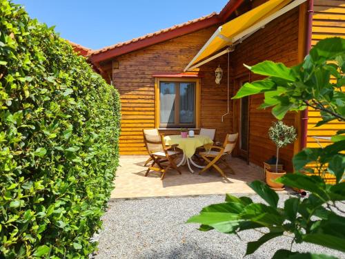 Jardin de l'établissement Ktirakia Studios