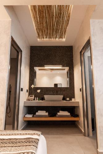 Fotografie z fotogalerie ubytování Almyra Oia Suites v destinaci Oia