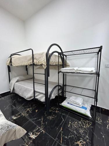 HV Dora apartment Naples historic center