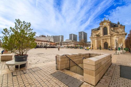 Photo de la galerie de l'établissement Nancy Marché Central Pop Stan, à Nancy
