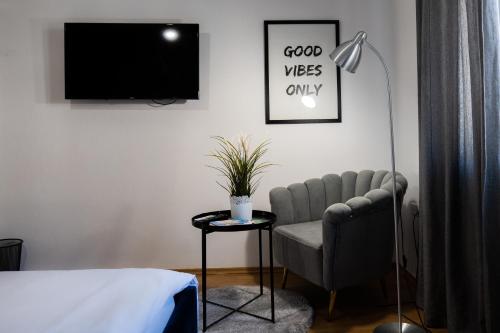 Skanderbeg Square App - THE NEST