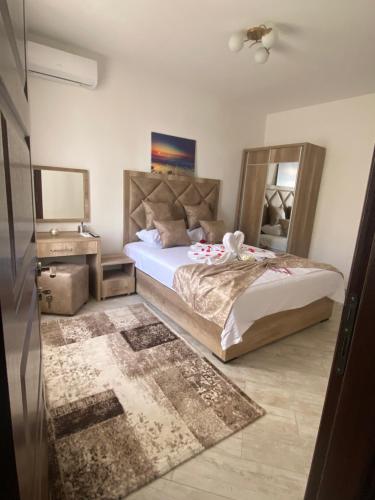 Ένα ή περισσότερα κρεβάτια σε δωμάτιο στο Apartments Gusar