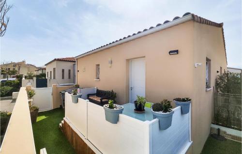 Foto Gorgeous Home In Capestang With Wifi 1