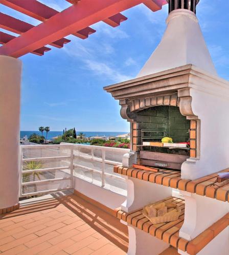 Villa Melanésia - Piscina aquecível e vista mar - Galé, Albufeira