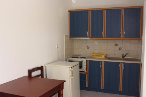 Gallery image of Theofilos Appartements in Livadi