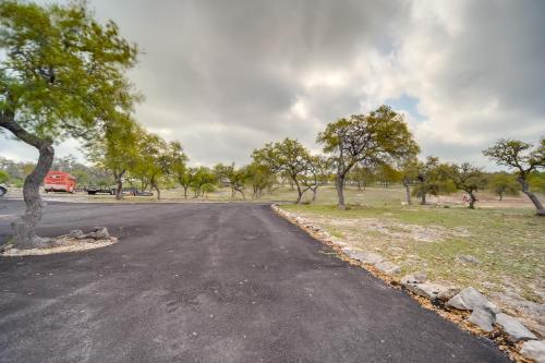 Foto dalla galleria di Vacation Rental in Kerrville Pets Welcome! a Kerrville