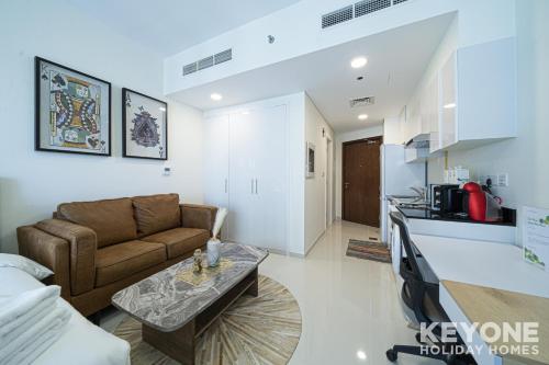 Una cocina o zona de cocina en Viridis Residence Cozy Studio Living