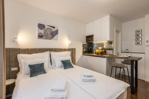 Studio OLBIA near the center