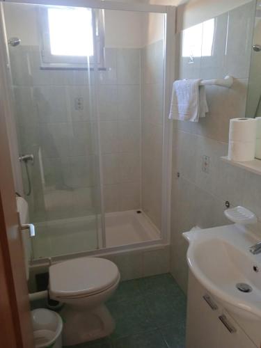 Apartment Luka with Balcony, sea view and FREE parking