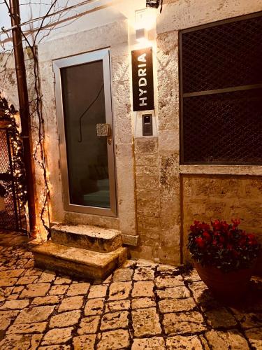 Galeriebild der Unterkunft Hydria Guest House Art Gallery Dimora d artista con terrazza e vasca idromassaggio nel cuore del borgo antico Artists Home with terrace and jacuzzi in the heart of the old town in Acquaviva delle Fonti