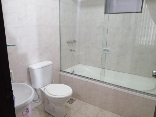Ванна кімната в Departamento céntrico - 3 habitaciones