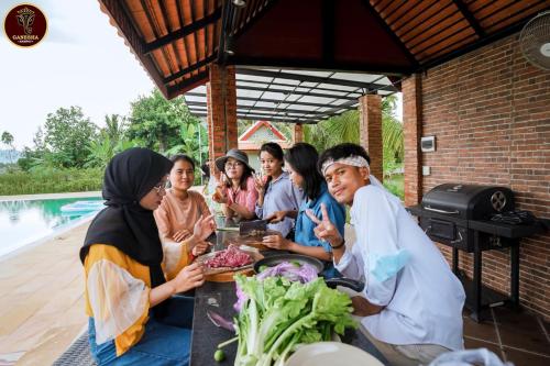Επισκέπτες που μένουν στο Ganesha Kampot Resort