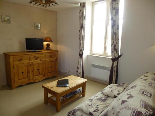 Photo de la galerie de l'établissement Les noisettes, à Lhommaizé