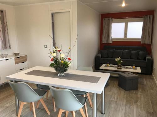 Φωτογραφία από το άλμπουμ του Espelette la vallee des noyers σε Lhommaizé