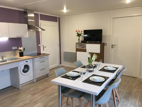 Φωτογραφία από το άλμπουμ του Lilas la vallee des noyers σε Lhommaizé