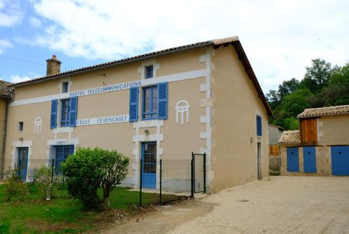 Le relais postal
