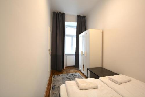 UNIVERSUM APARTMENT 4